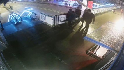 Aynı Üst Geçide Şehir Magandaları Tarafından İkinci Saldırı Kamerada!