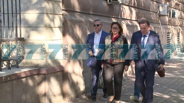 LULZIM BASHA I BEN THIRRJE KUVENDIT TE LEJOJE ARRESTIMIN E TAHIRIT - News, Lajme - Kanali 10