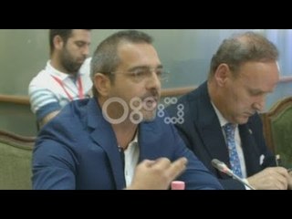 Ora News - Tahiri: Pranga politike në duar nuk pranoj. Harroje!