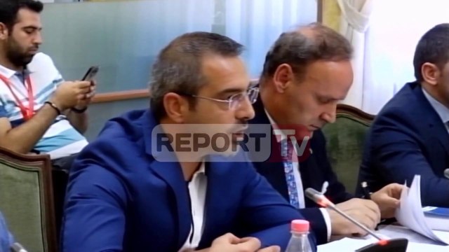 Report TV - Tahiri: Nuk lëviz nga këtu derisa të dalë e vërteta