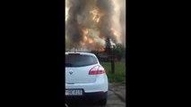 U fabrici Mesoprometa u bjelopoljskom naselju Nedakusi jutros je, oko 3.50 časova, izbio požar, koji je zahvatio veliki dio objekta. Na sreću, žrtava i povrijeđ