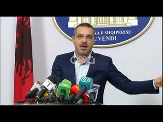 Cfare ndodh sot? - Tahiri: Banda e Habilajve amatore në krahasim me atë në politikë