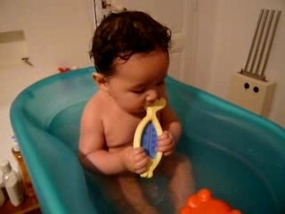 Bain Mila 6 mois 032