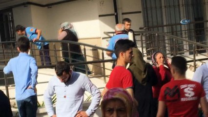 Cinnet getiren kadın önce annesini bıçakladı sonra 6 aylık bebeğini balkondan böyle attı