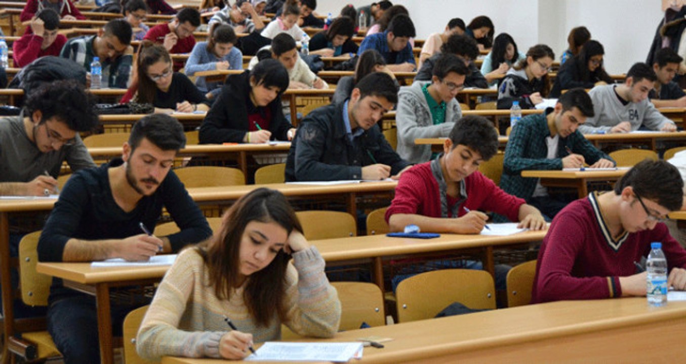 Öğrenciler Dikkat! Dikey Geçiş Sınavı 21 Temmuz 2018'e Ertelendi