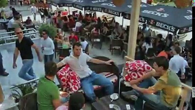Poezi nga Besnik Palnikaj për Shqipërinë në këto 25 vite tranzicion, interpretuar nga i madhi RESHAT ARBANA