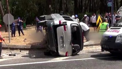 터키서 한국인 부부동반 여행 교통사고...부인 4명 참변 / YTN