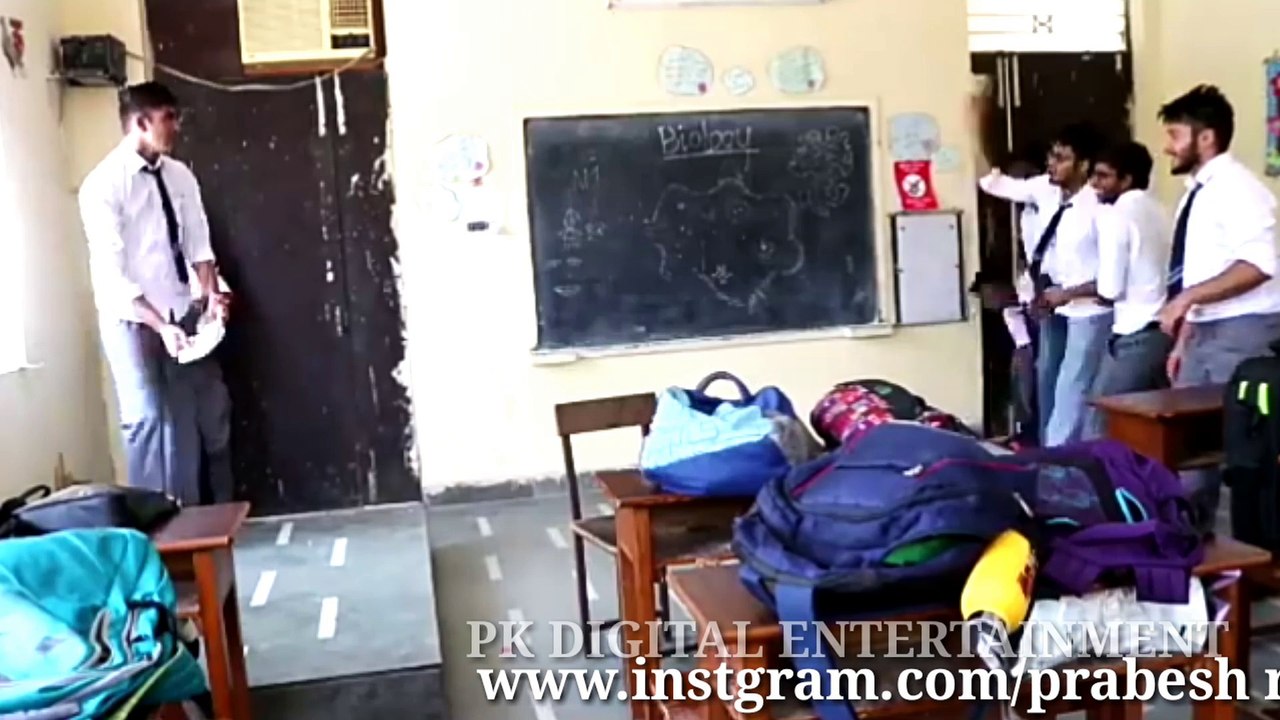 School life awesome song ! Yar wo school ka din hi mast thea