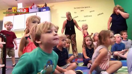 Drôles d'amis :   Super nounou