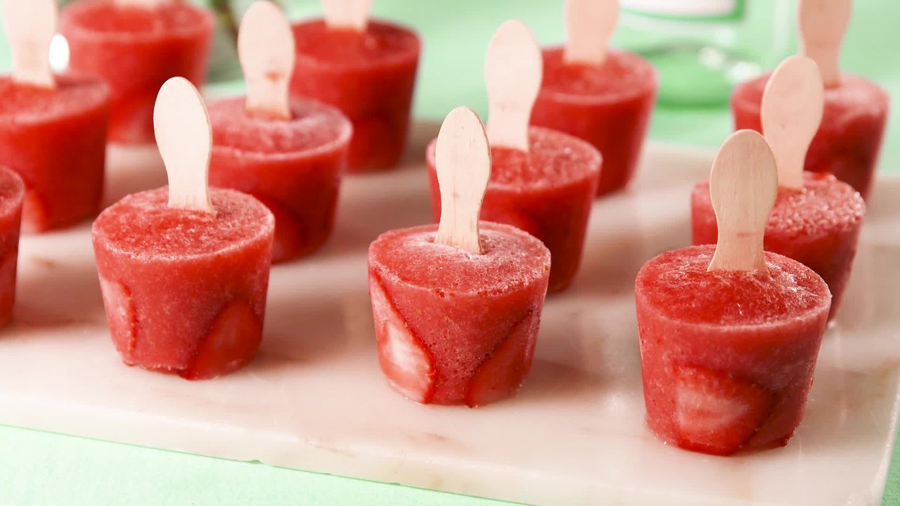 Strawberry Moscato Pops = NEED RIGHT NOW.