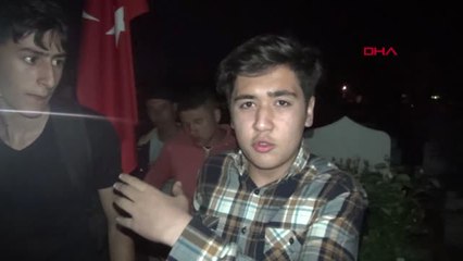 Çorum Gizemli Kızın Görüldüğü Mezarlıkta Gazeteciler Karartı Görüp, Polisi Harekete Geçirdi Hd