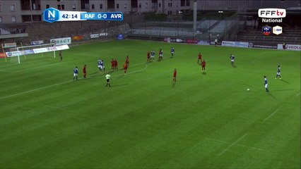Coup franc en deux temps!