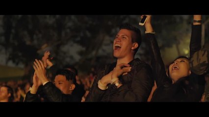 Sun & Moon (Acoustic) - Live At The Hollywood Bowl