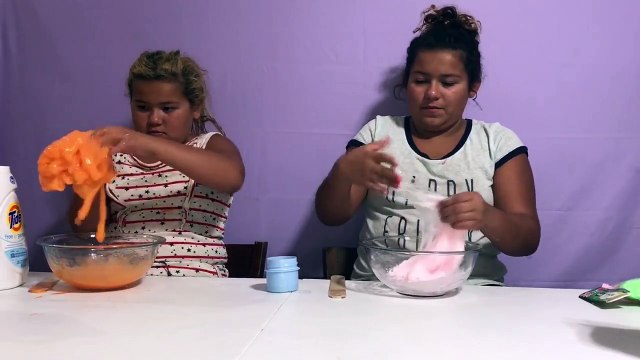 MAKING 2 EASY SLIMES ( ANY ONE CAN MAKE ) MAKING GIANT SLIMES, POM POM SLIMES GIVEAWAY!!