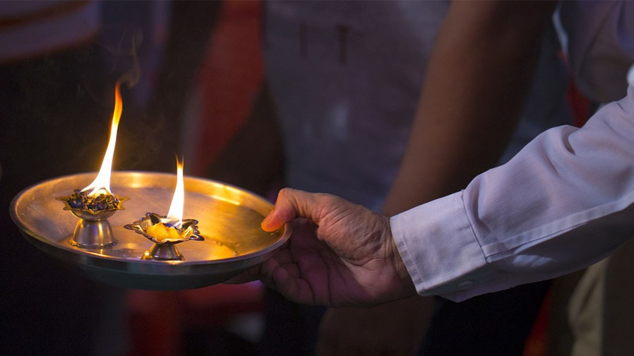 Diya Lighting Rules: ऐसे ना जलाना घर में दिया, आती है दरिद्रता | Boldsky