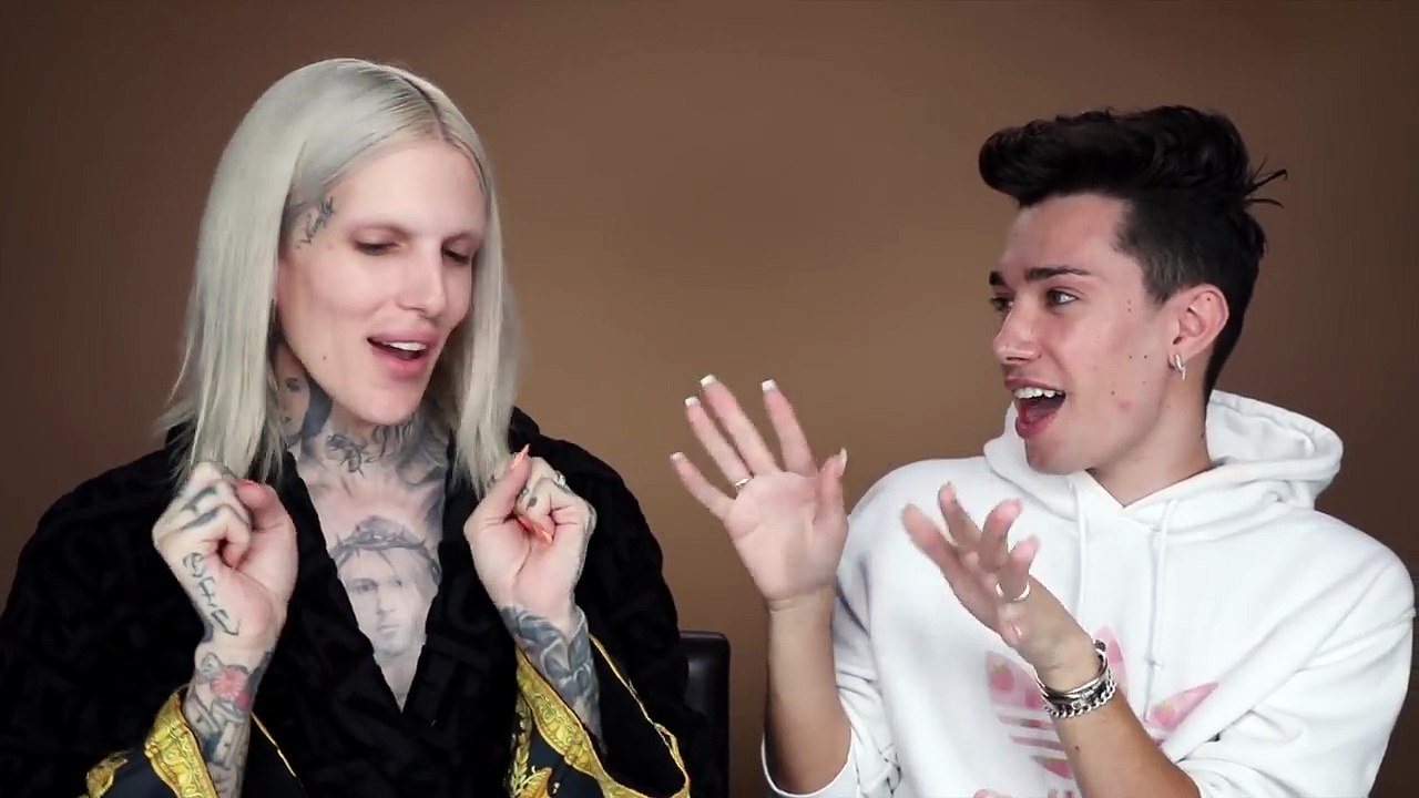 JAMES CHARLES DOES MY MAKEUP