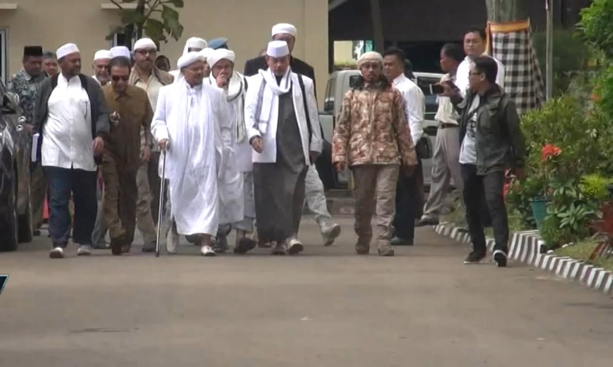Polisi Hentikan Kasus Penodaan Pancasila Rizieq Shihab