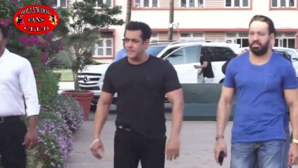 रेस 3 ट्रेलर - फैन को बड़ा झटका - सलमान खान, जैकलिन, डेज़ी, बॉबी देओल !