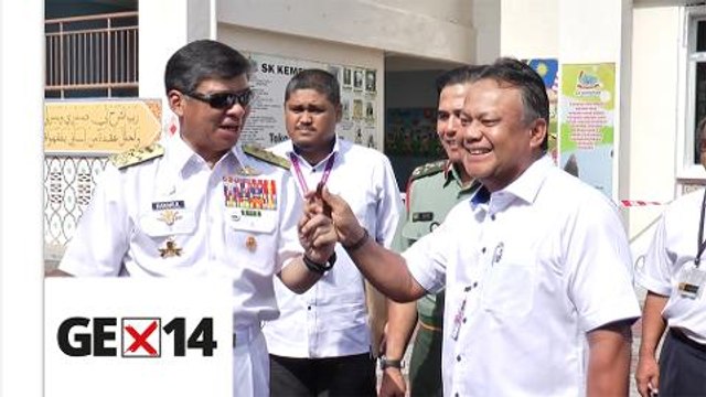 Military personnel and spouses begin early voting