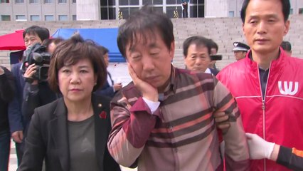 '단식' 김성태 폭행으로 병원행...원내대표 회동도 무산 / YTN