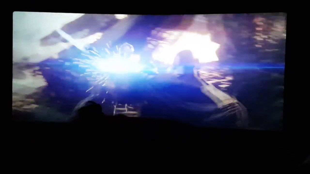 Thanos DESTROYS moon and throws it at the Avengers _ Avengers_ Infinity War
