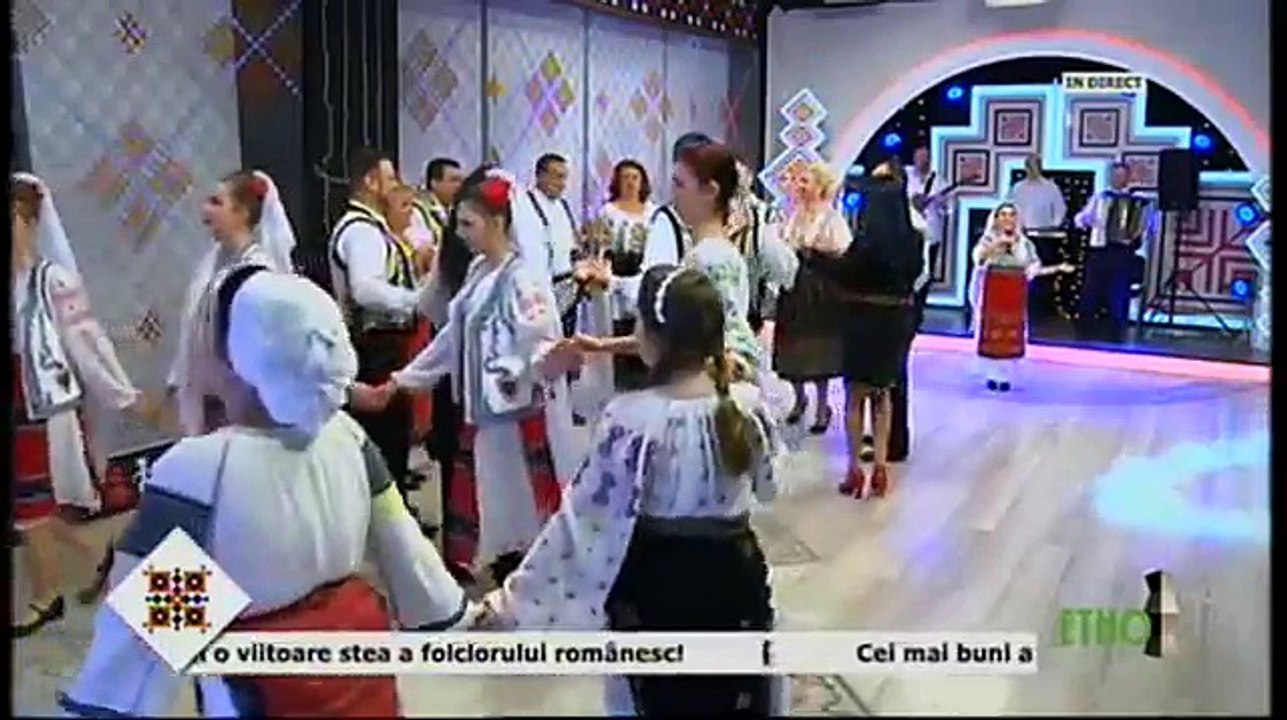 Anuta Arghiroi - Sunt o mandra romancuta (Seara buna, dragi romani! - ETNO TV - 09.01.2017)