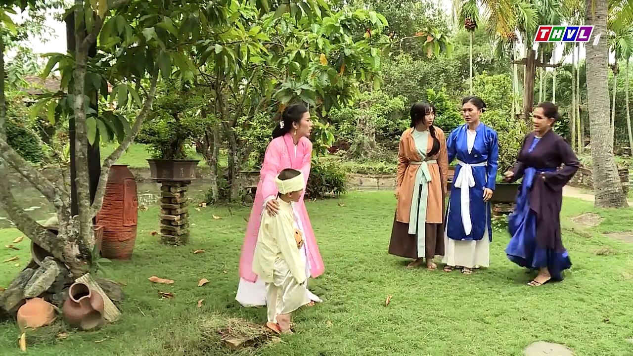 THVL   Chuyện xưa tích cũ–Tập 30[3]  Bị Trần Minh né tránh, Tố Liên sinh lòng ghen tức với Quỳnh Hoa