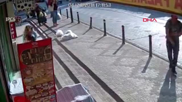 'Tek Teker Şovu' Yapmak İsteyen Motosikletli Maganda Dehşet Saçtı