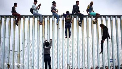 Falmászók az amerikai-mexikói határon