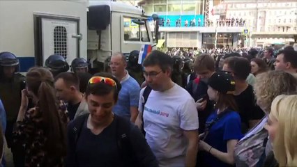 Russie: Navalny et ses partisans interpellés