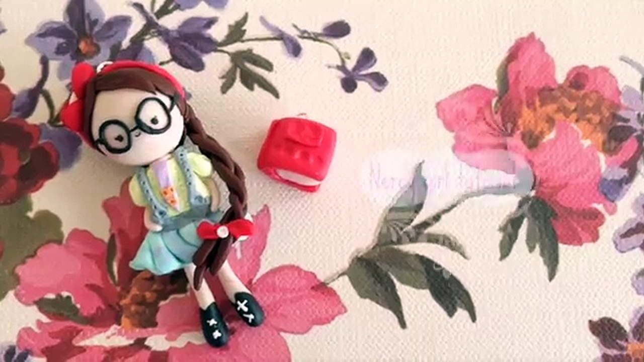 Nerdy girl chibi and a book-Polymer clay tutorial, Back to school
