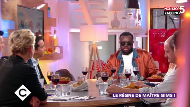 Maitre Gims a 32 ans : Quand le chanteur expliquait pourquoi il ne retire jamais ses lunettes de soleil (vidéo)