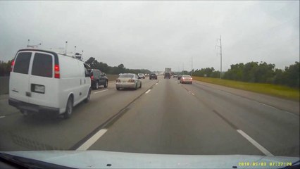 Freiner devant un véhicule qui te colle au cul