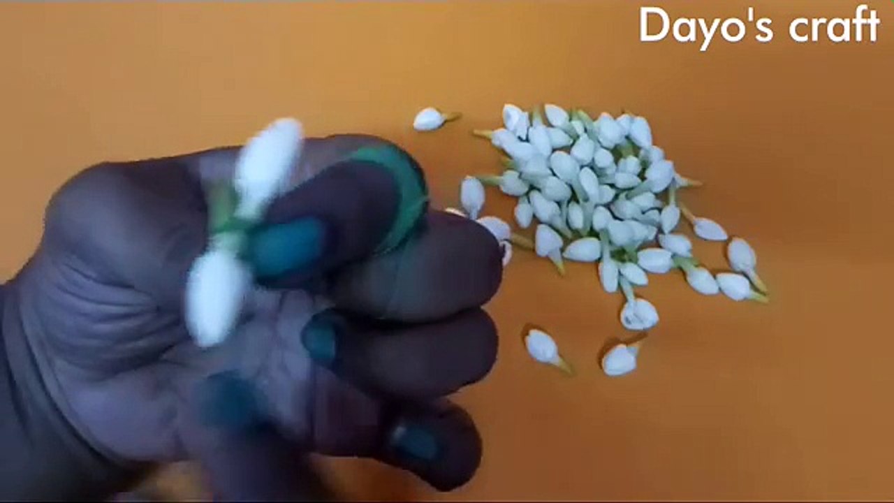 Doubt clearing video - How to string jasmine garland