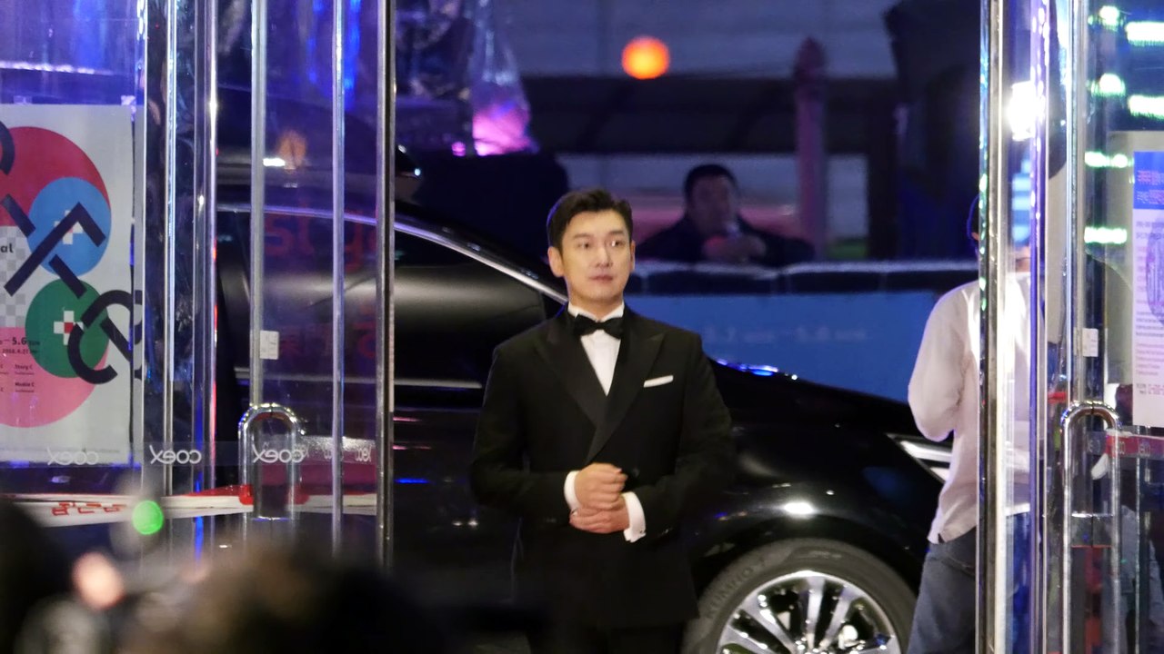 180503 Cho Seung-woo at 54th Baeksang Arts Awards 2018 Red Carpet