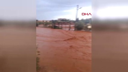 Şanlıurfa Birecik'te, Sel Sularına Kapılan 13 Yaşındaki Kız Kayboldu