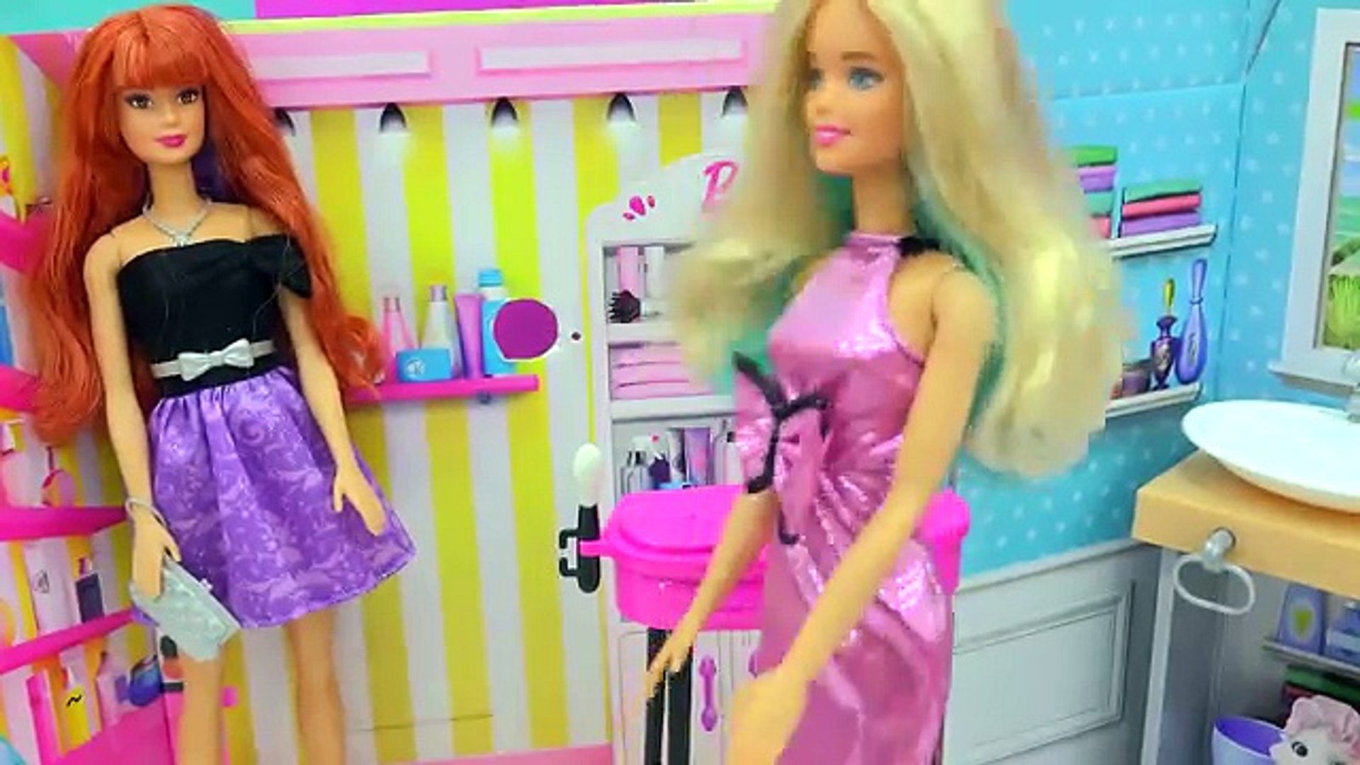 Barbie Twist Hair Color Change & Color Changer Makeup + Accessories in  Water - video Dailymotion
