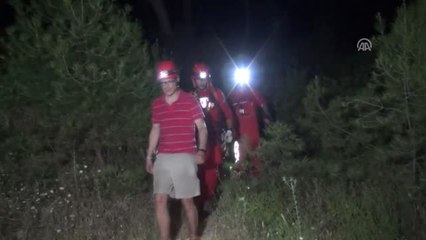 Ormanlık Alanda Kaybolan Hollandalı Turisti Akut Ekibi Buldu