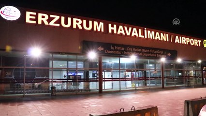 Uçağın motorundan kıvılcım çıkınca yolcular tahliye edildi (2) - ERZURUM
