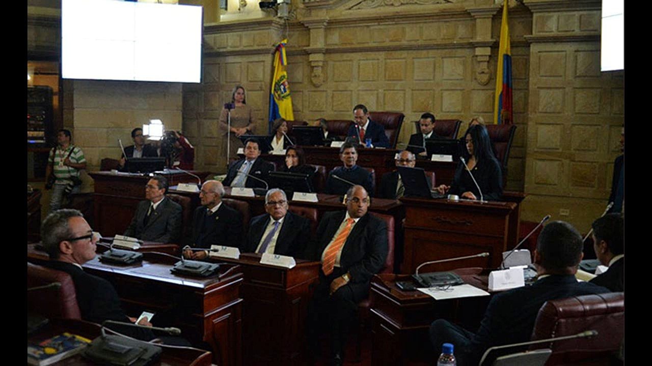 TSJ EN EL EXILIO INHABILITA A MADURO Y DA ORDEN DE CAPTURA A MADURO PARTE 1