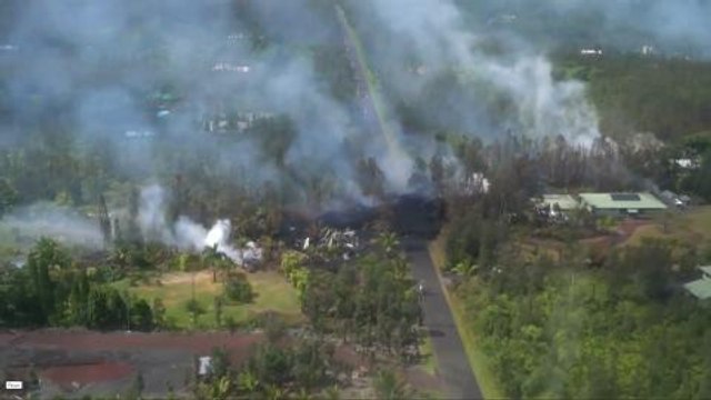 Earthquakes, lava fissures put Hawaii's Big Island on high alert