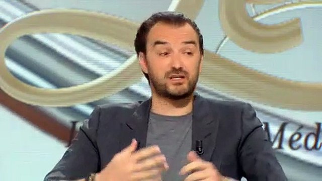 Cyril Lignac révèle avoir refusé d'animer Cauchemar en cuisine sur M6 - Regardez