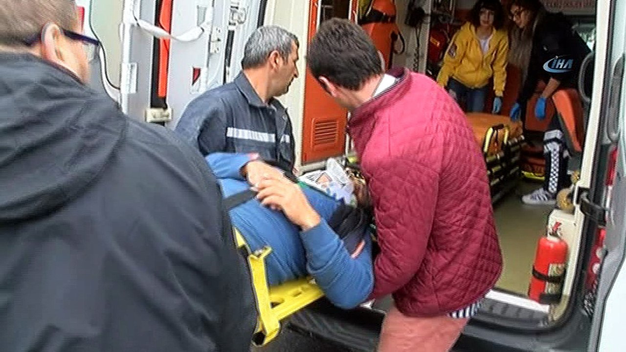 Arnavutköy’de kontrolden çıkan araç ortalığı birbirine kattı