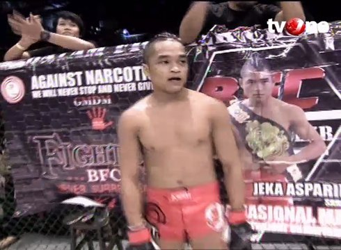 One Pride MMA Light Weight, Jeka Asparido Saragih vs M Fuad