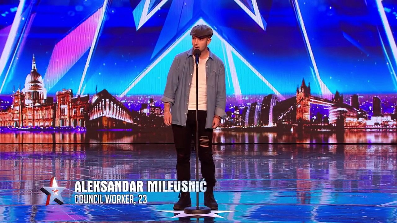 Aleksandar Mileusnic's SEDUCTIVE swing version of Seven Nation Army! | Auditions | BGT 2018