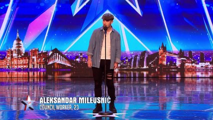 Aleksandar Mileusnic's SEDUCTIVE swing version of Seven Nation Army! | Auditions | BGT 2018