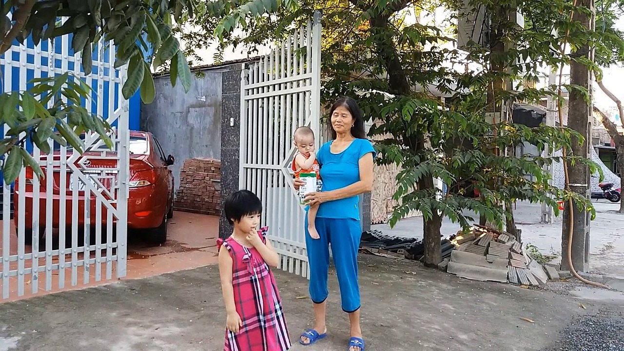 Gia Linh về Quê Thăm Ông Bà Nội