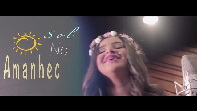 Lays Queiroz o Close Clipe de Cecília e Gustavo