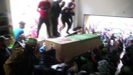 Gazze'de 6 Kassam Tugayları mensubu için cenaze töreni