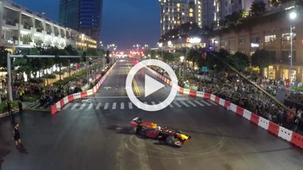 VÍDEO: Red Bull 'descubre' la F1 a Vietnam